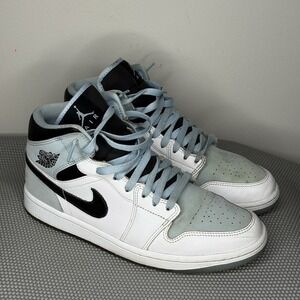 Air Jordan 1 Mid SE 'White Ice Blue' / Size 8.5 Men / Sneakers Shoes